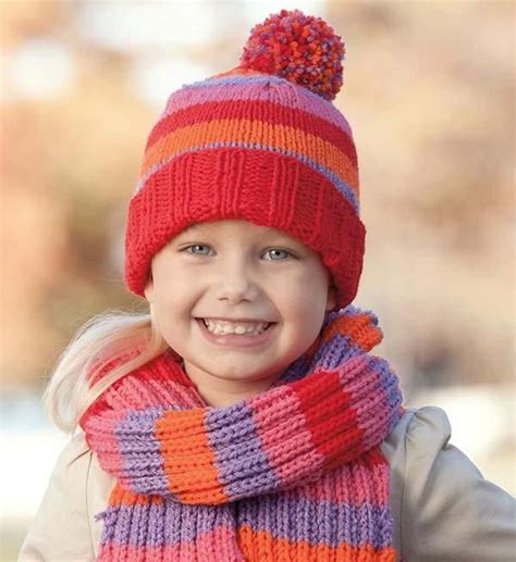 Children’s Hats & Scarves 